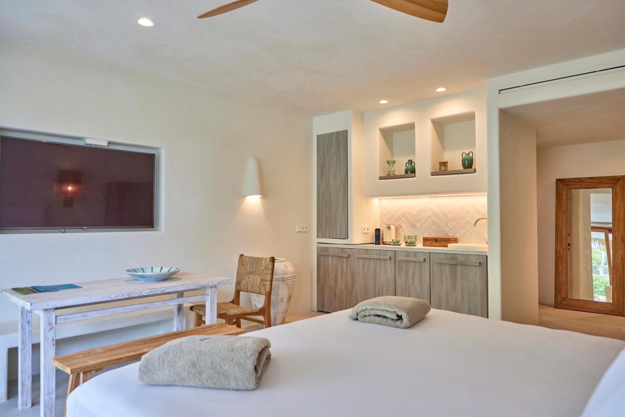 Mar Suites Formentera By Universal Beach Hotels Es Pujols Exterior foto